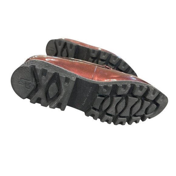 Donald Pliner Womens Burgundy Patent Leather Loafers Size 9, Pre-Owned Good Con - Picture 8 of 9